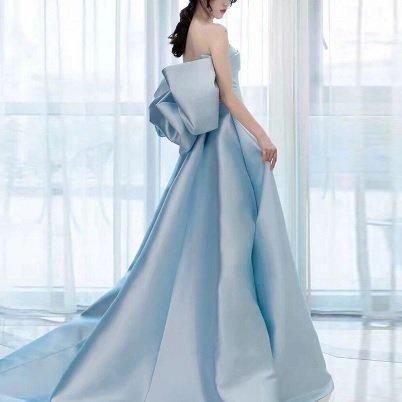 ベアトップ バックリボン ブライダルドレス 結婚式 披露宴ドレス