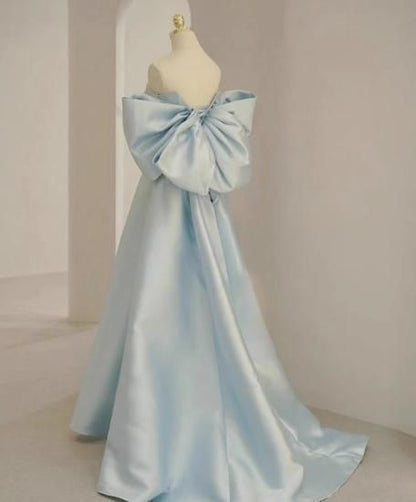 ベアトップ バックリボン ブライダルドレス 結婚式 披露宴ドレス